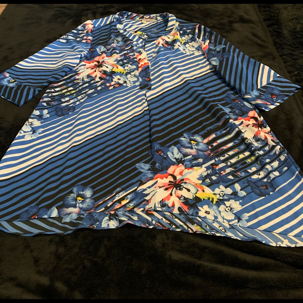 VALERIE STEVENS  TUNIC